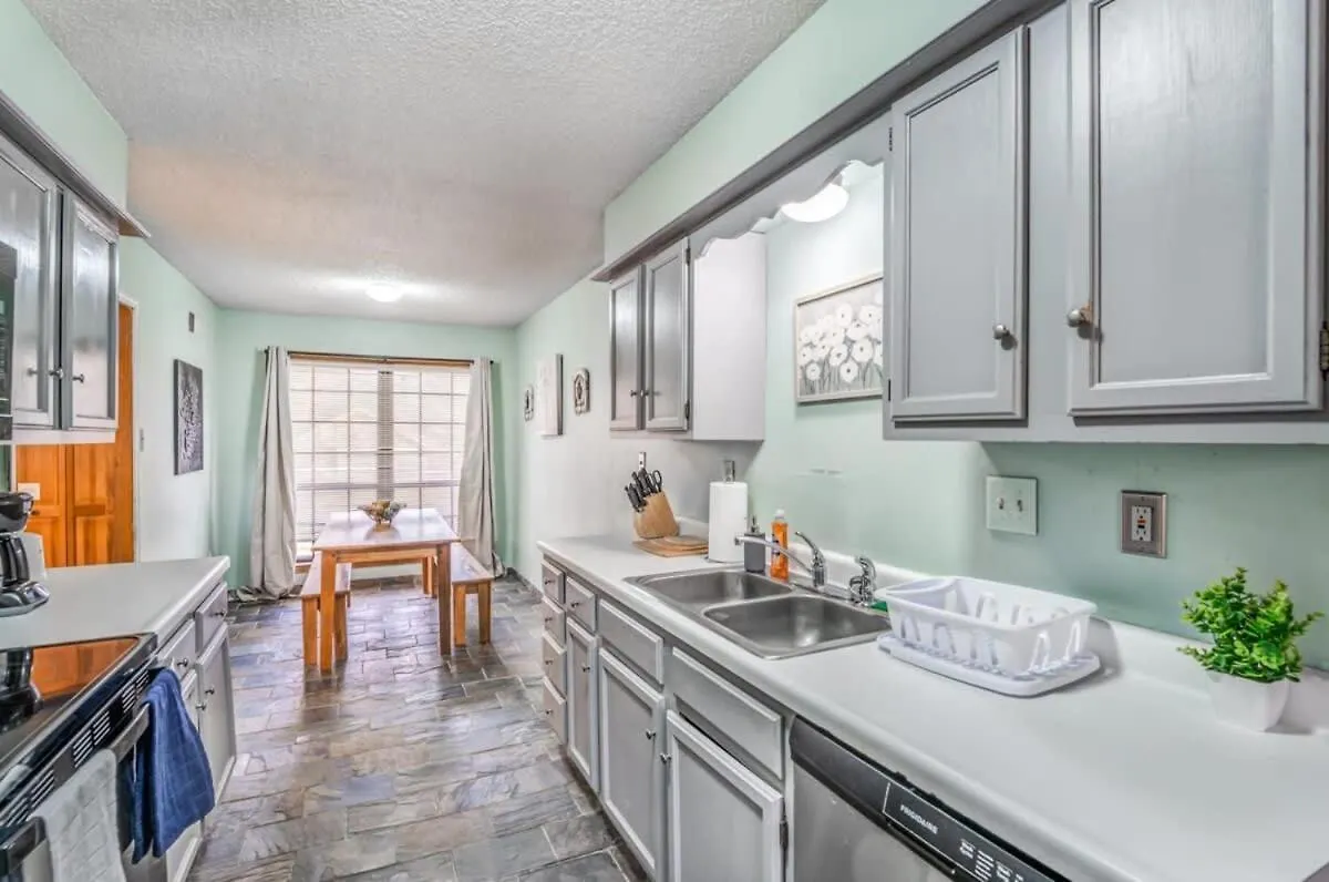 Near Shelby Farms & Greenline- Cordova Comfort Μέμφις