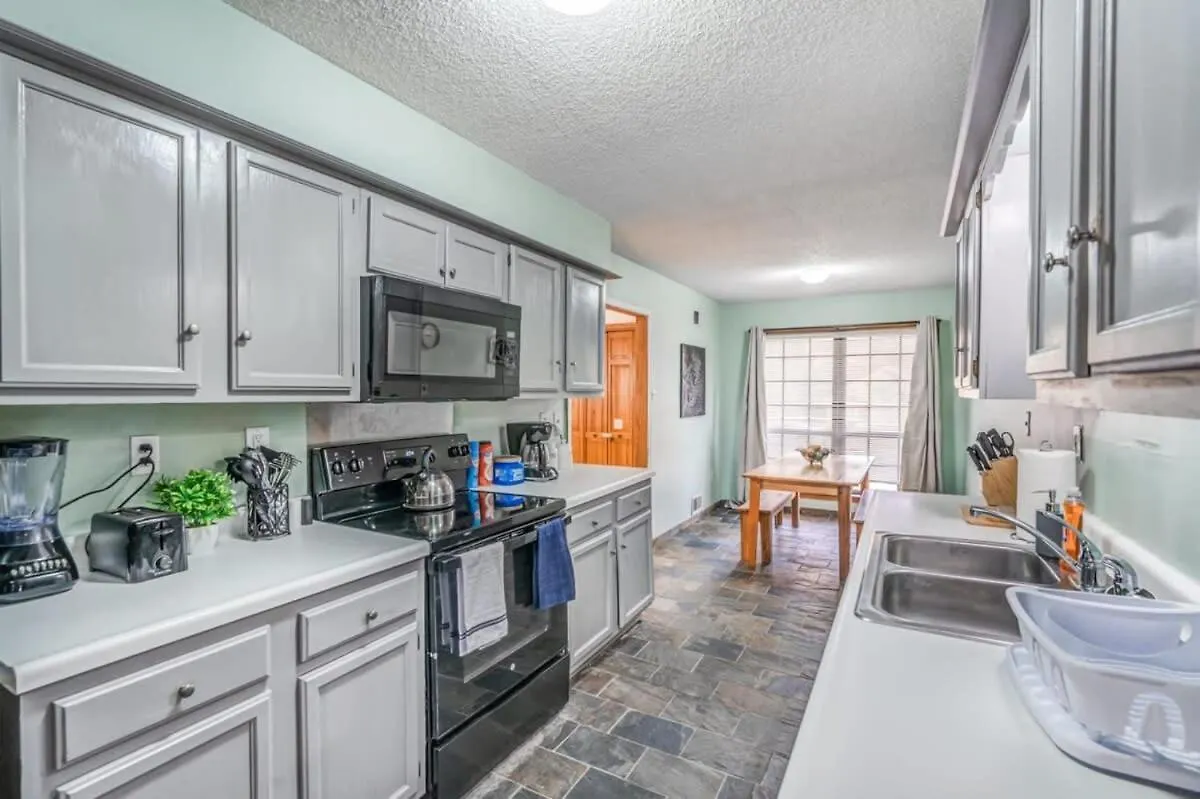 Σπίτι διακοπών Near Shelby Farms & Greenline- Cordova Comfort Μέμφις